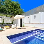 Genteel Home Carmen San Ignacio