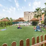 Moderno apartamento con Piscina y Parking