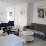 Cosy Flat / Literally At The Foot Of Alhambra