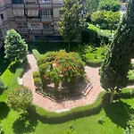 Piso Junto Palacio Congresos Y Metro, Centrico Con Piscina