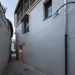 Calm Suites Babole
