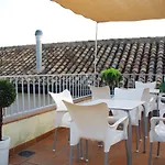 Laurel Suites Apartments