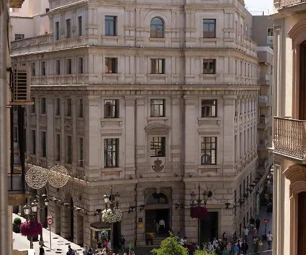 Puerta Real Luxury Apartments Granada