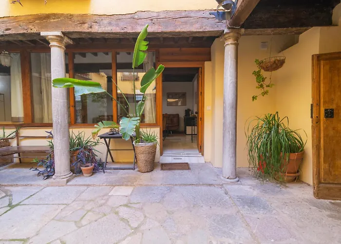 Alh Patio Apartamentos