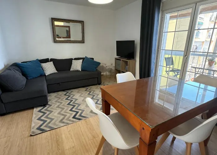 Home4U Apartamento Picasso Cerca De Todo