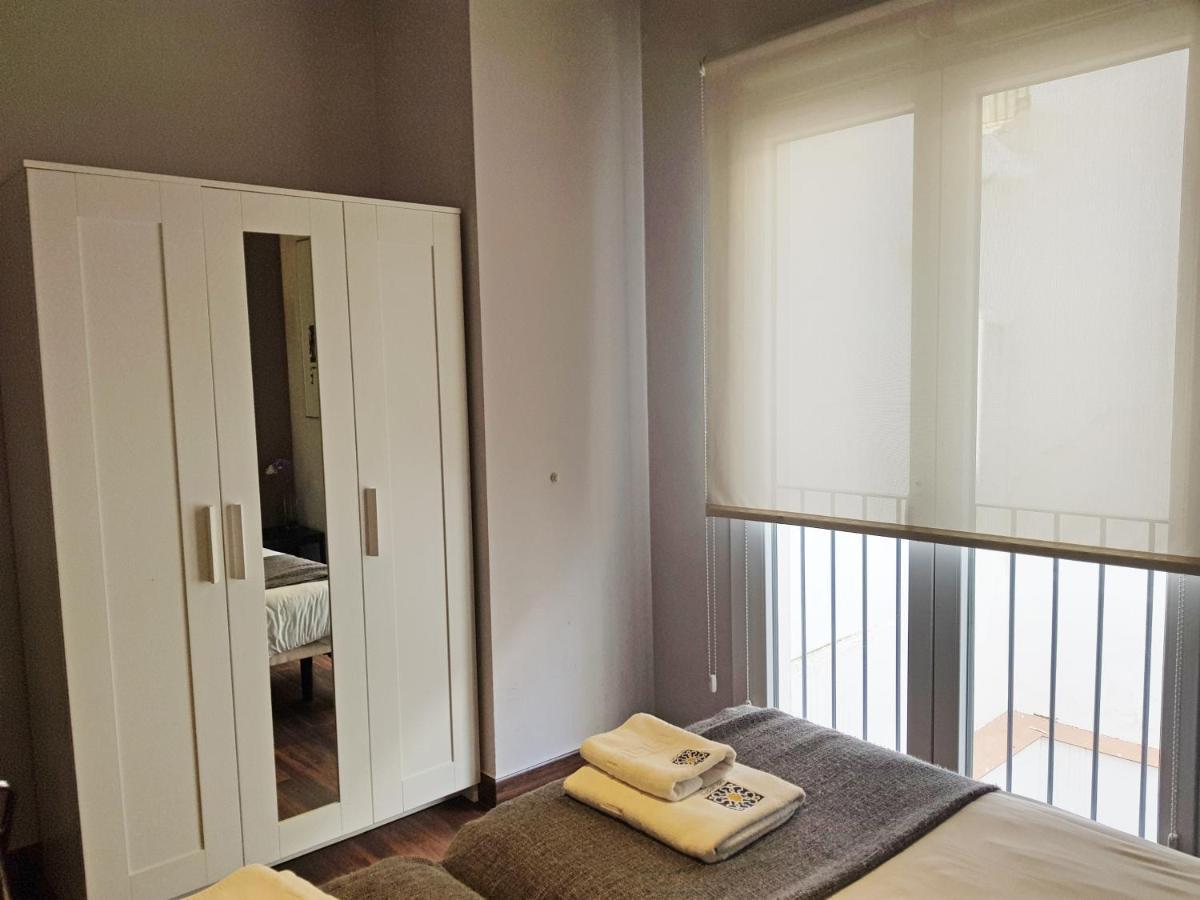 Apartment Apartamentos Caballerizas Granada Con Parking Gratuito En Pleno Centro