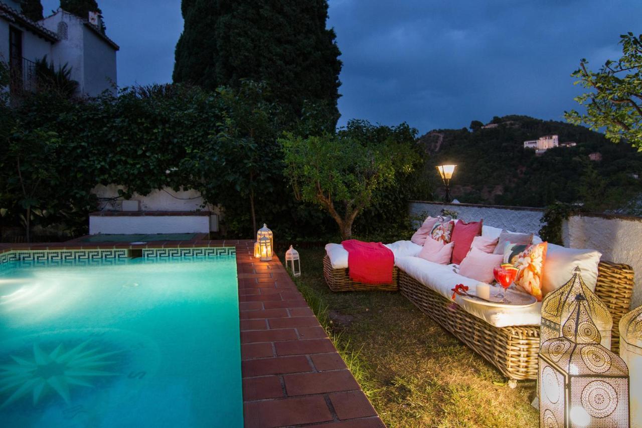 2.5 Million Villa. Magical Sunset. Super Close To Everything. 5br, 4ba, Pool, A/c+heating Apartment Granada