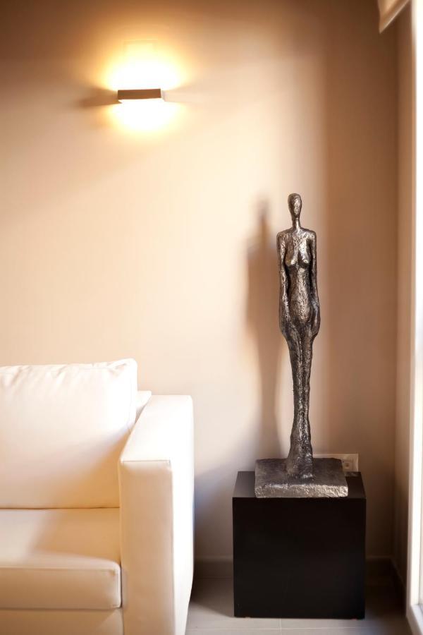 Apartamentos Caballerizas Granada Con Parking Gratuito En Pleno Centro Apartamento *
