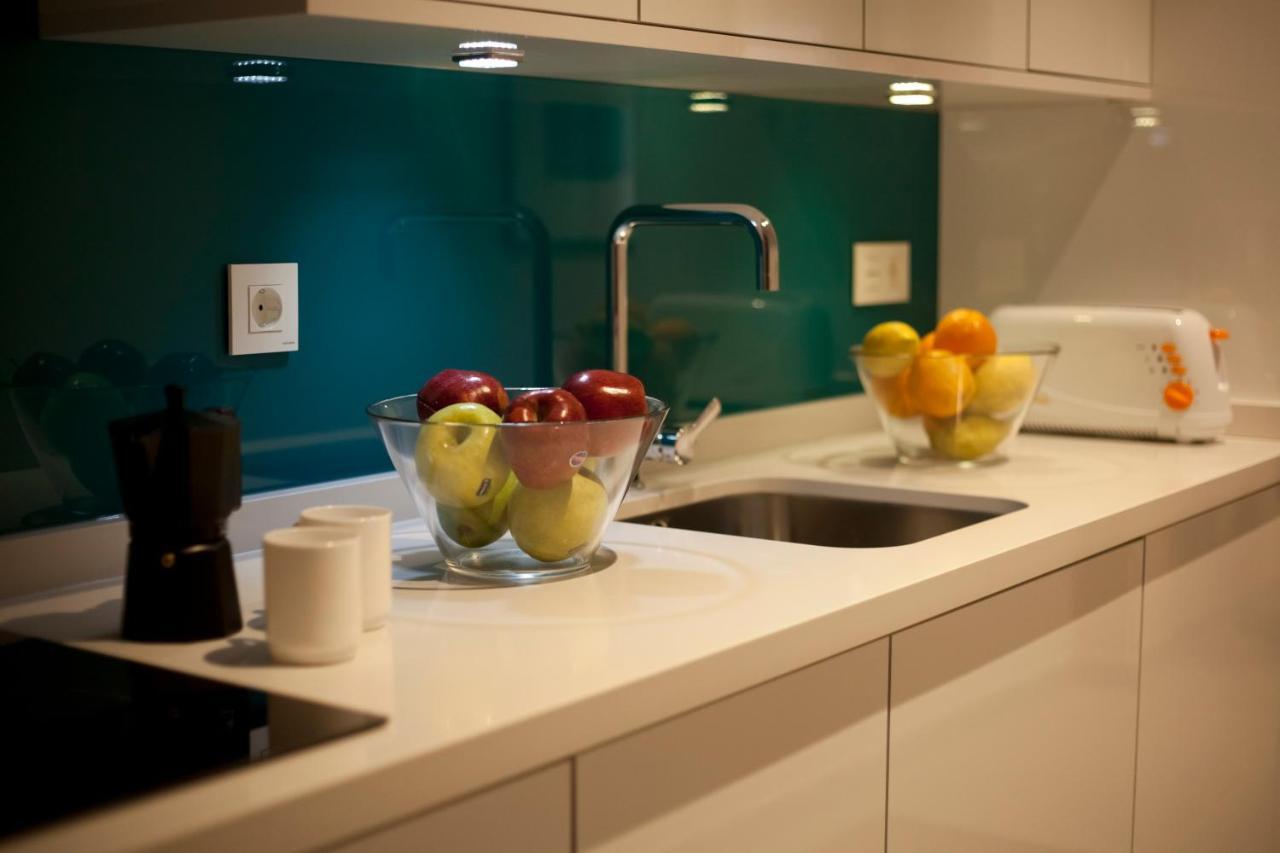 Apartamentos Caballerizas Granada Con Parking Gratuito En Pleno Centro