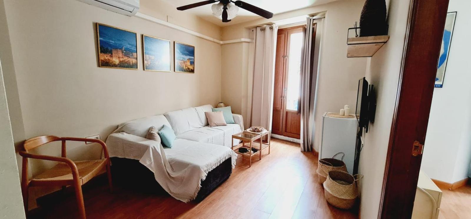 Expoholidays - Centro Con Parking Calle Elvira Apartment *