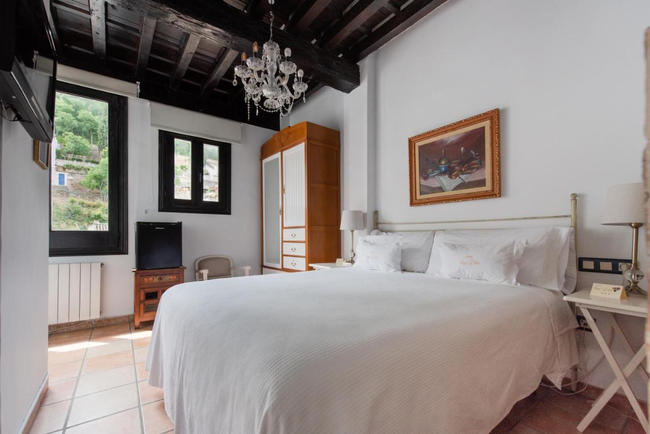 Rosa De Oro Hotel 3*