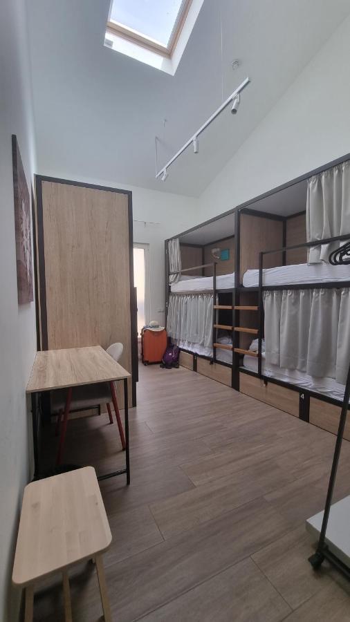 Nuet Hostel *