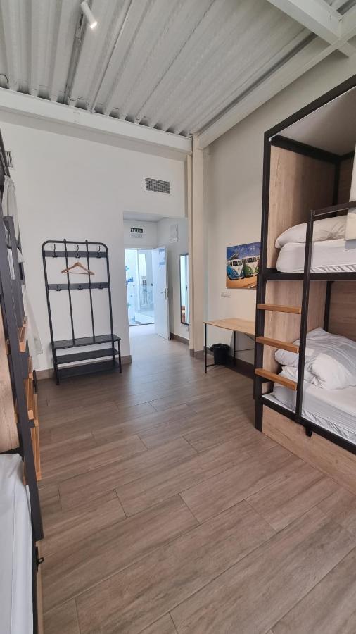 Nuet Hostel