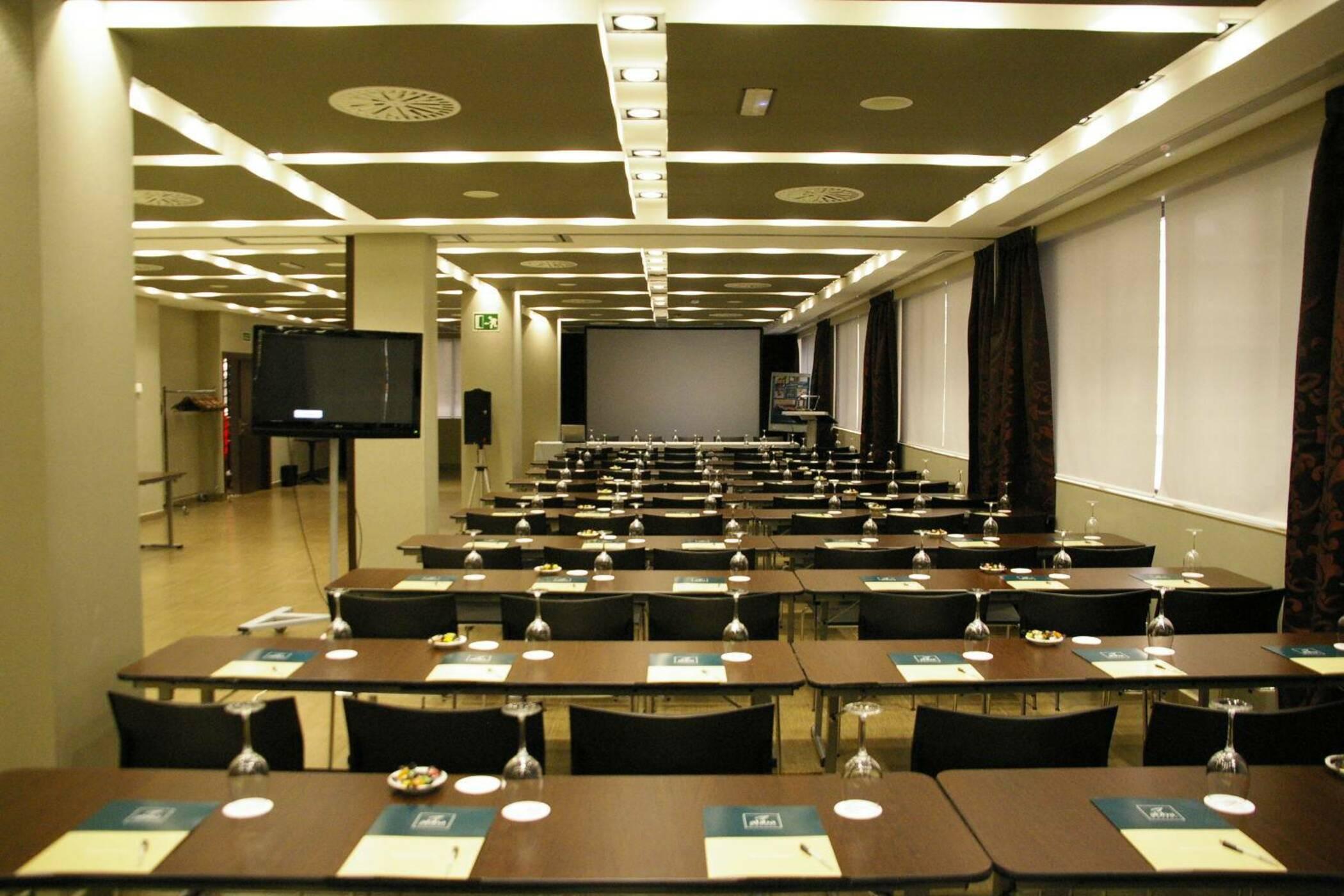 Turia Hotel 4*