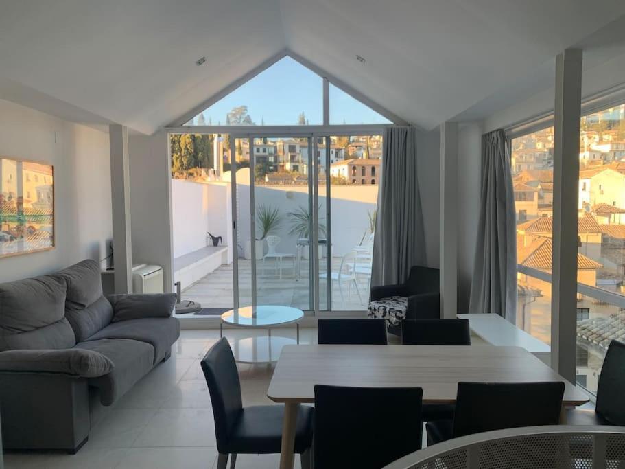 Amazing Loft! Rooftop Terrace! Alhambra Views! * Granada