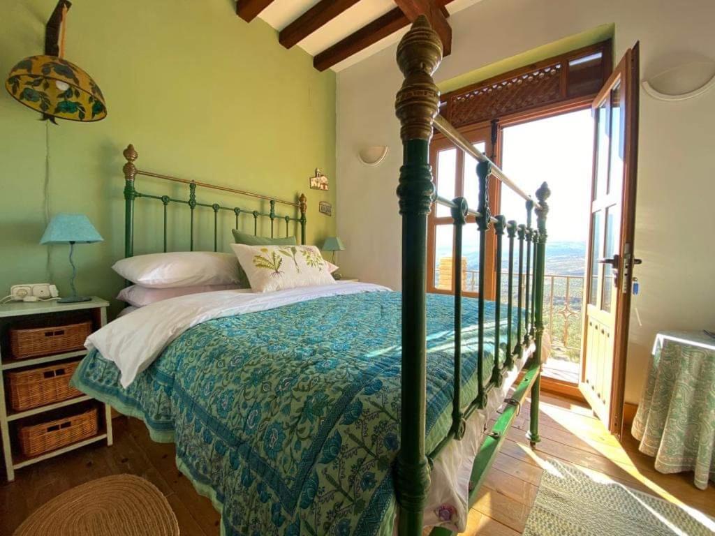 Traditional Farmhouse; Large Pool,gardens & Views. * Granada
