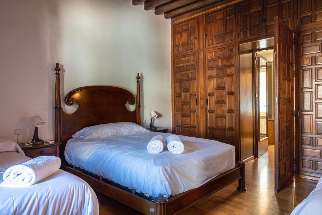 Casa Con Piscina, Barbacoa Y Jardin Para 20 Personas Vakantiehuis Granada