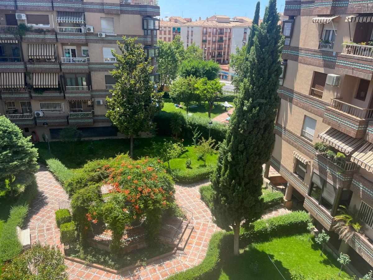 Piso Junto Palacio Congresos Y Metro, Centrico Con Piscina Apartamento *