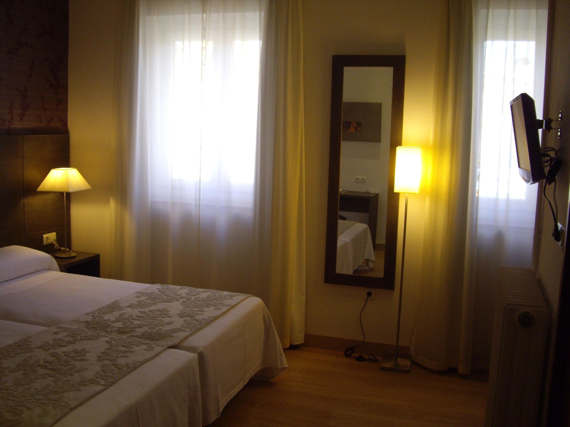 Hotel Macia Monasterio De Basilios 3*