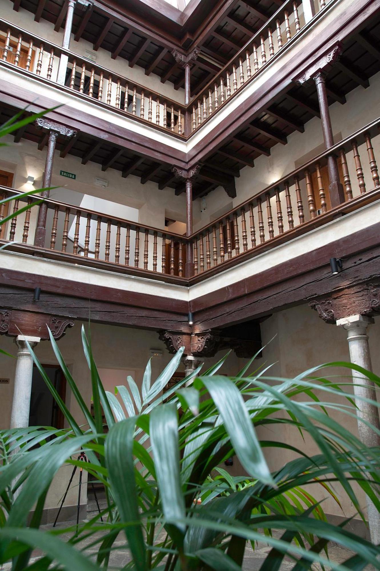 Hotel Mercader De Sedas Granada