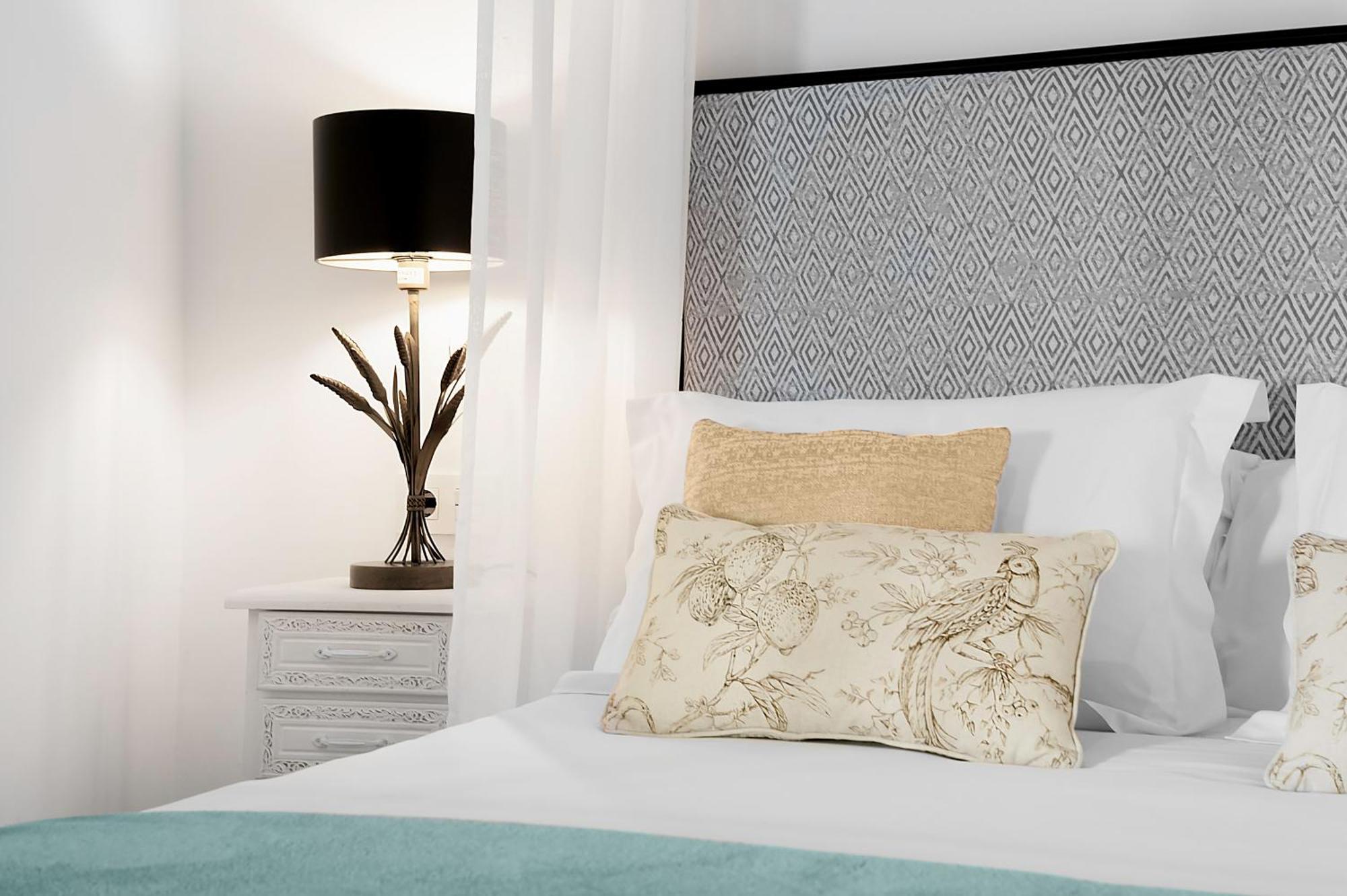 Hotel Mercader De Sedas 3*