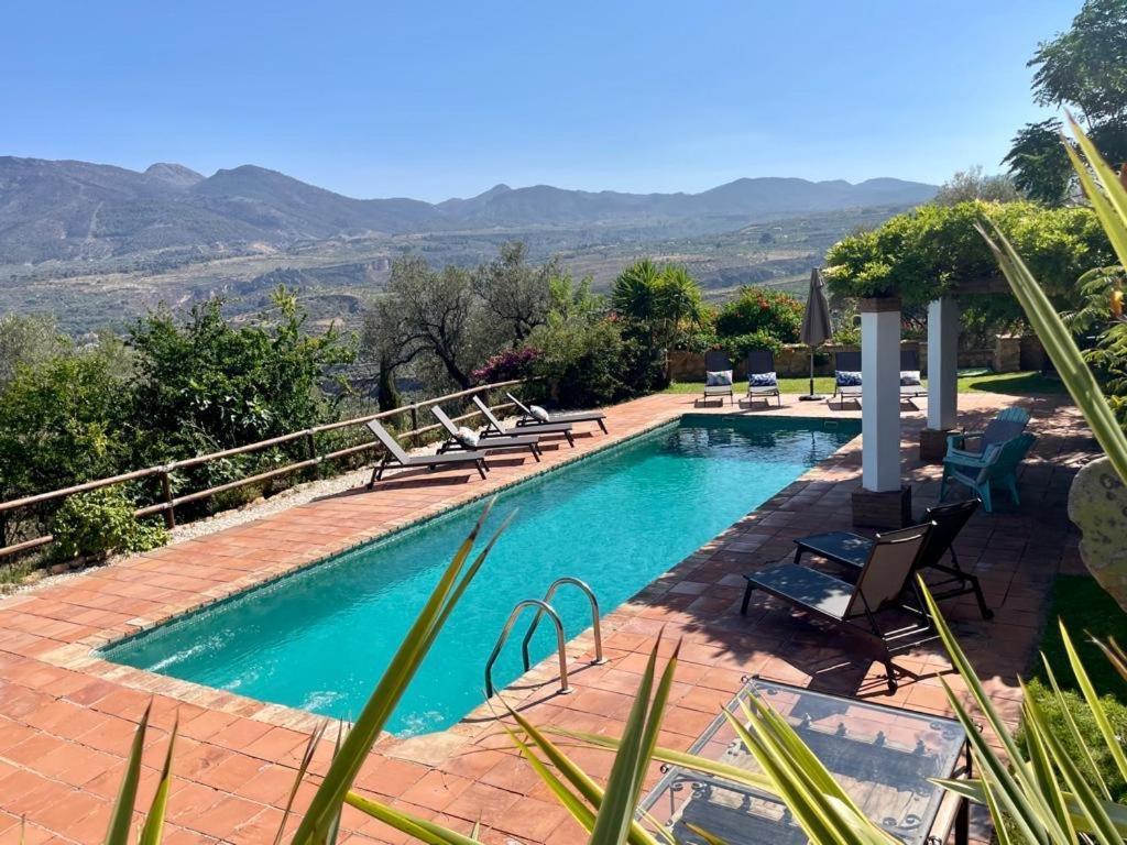 Traditional Farmhouse; Large Pool,gardens & Views. * Granada