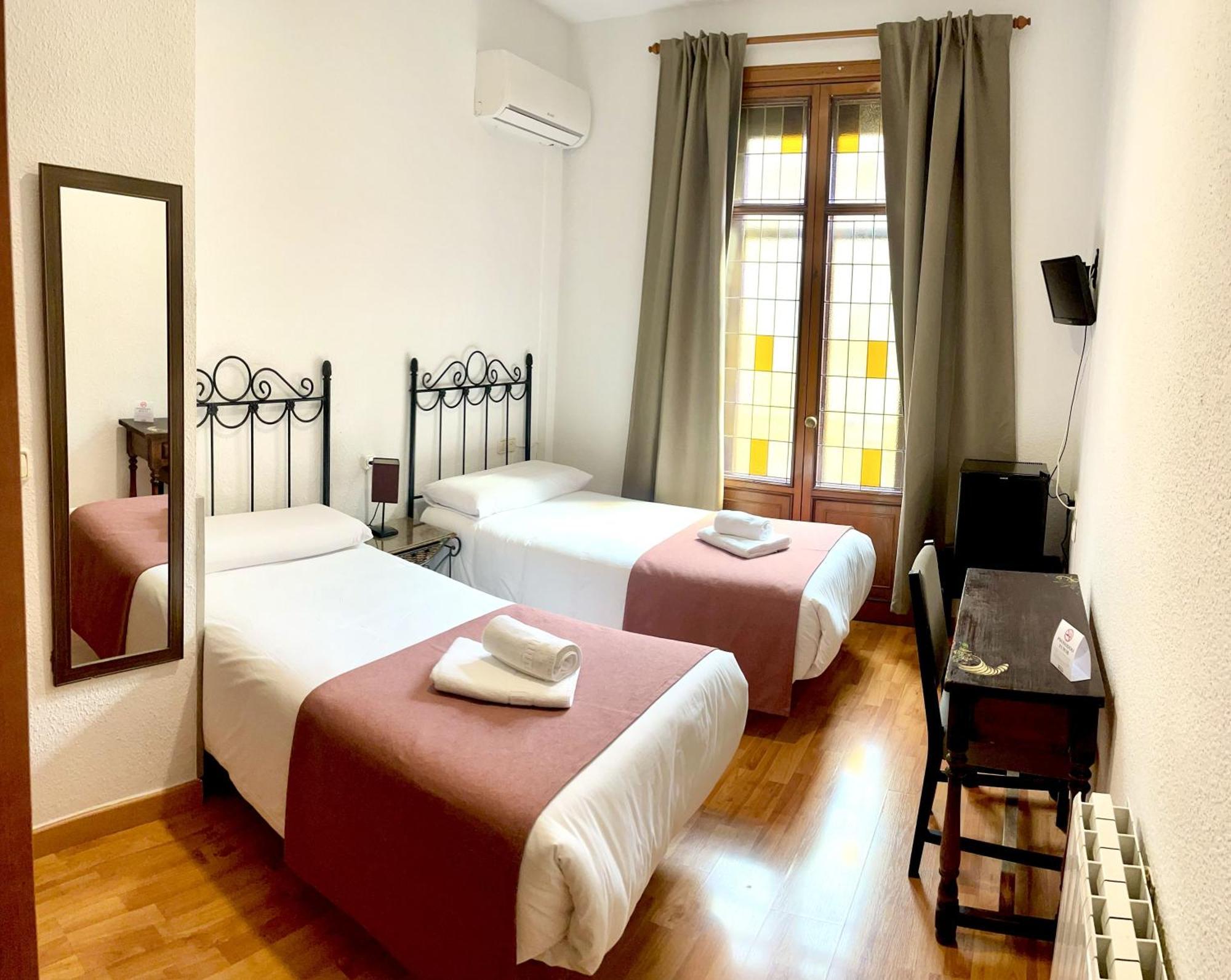 Arteaga Hostal&baños Arabes Elvira Pensión