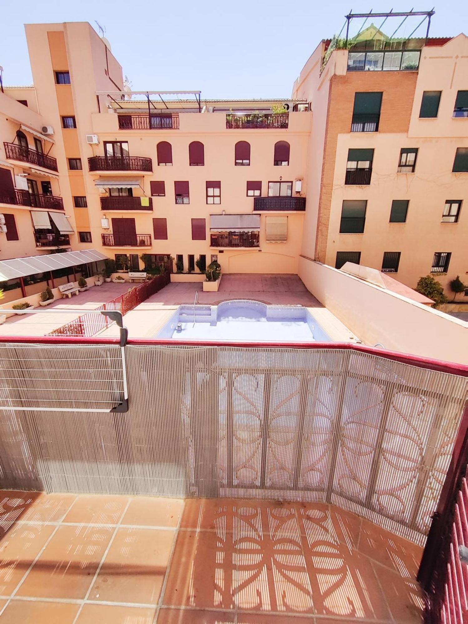 Apartamento, Piscina Y Parking Tico Medina Apartamento Granada