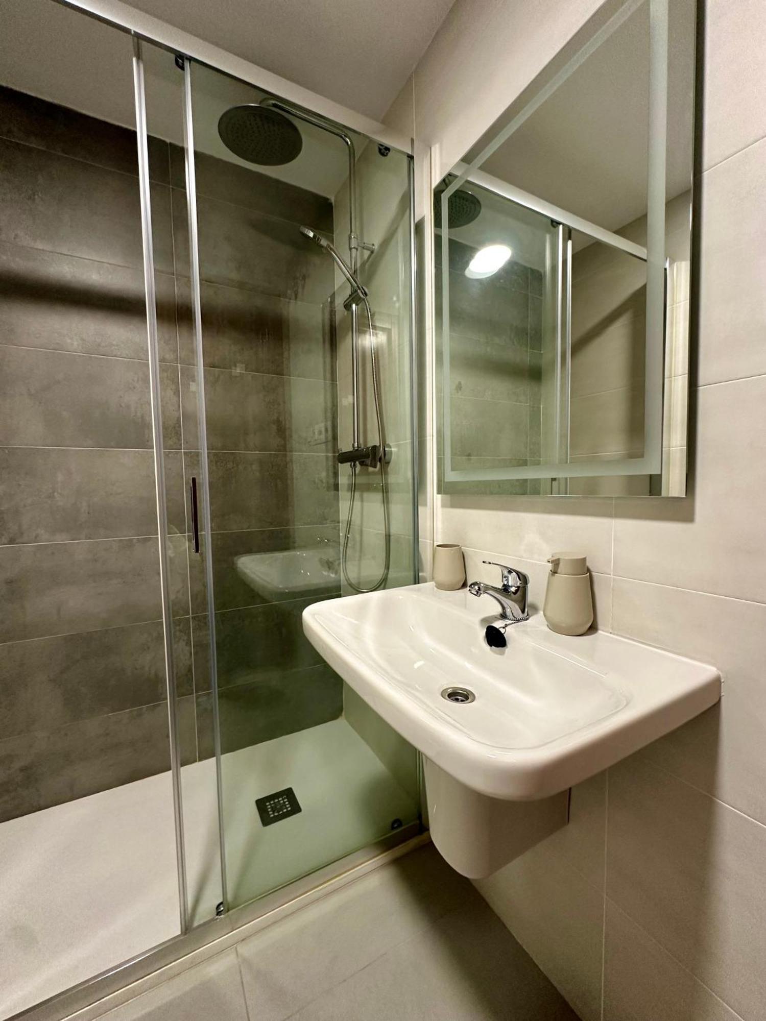 Privatunterkunft Confort Centro 2 Personas *