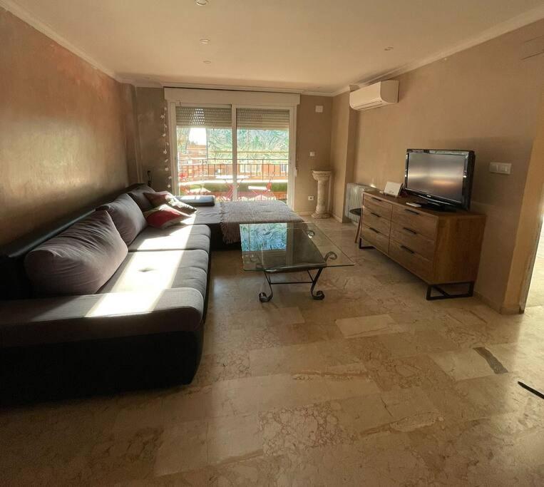 Apartment Cosy At Center