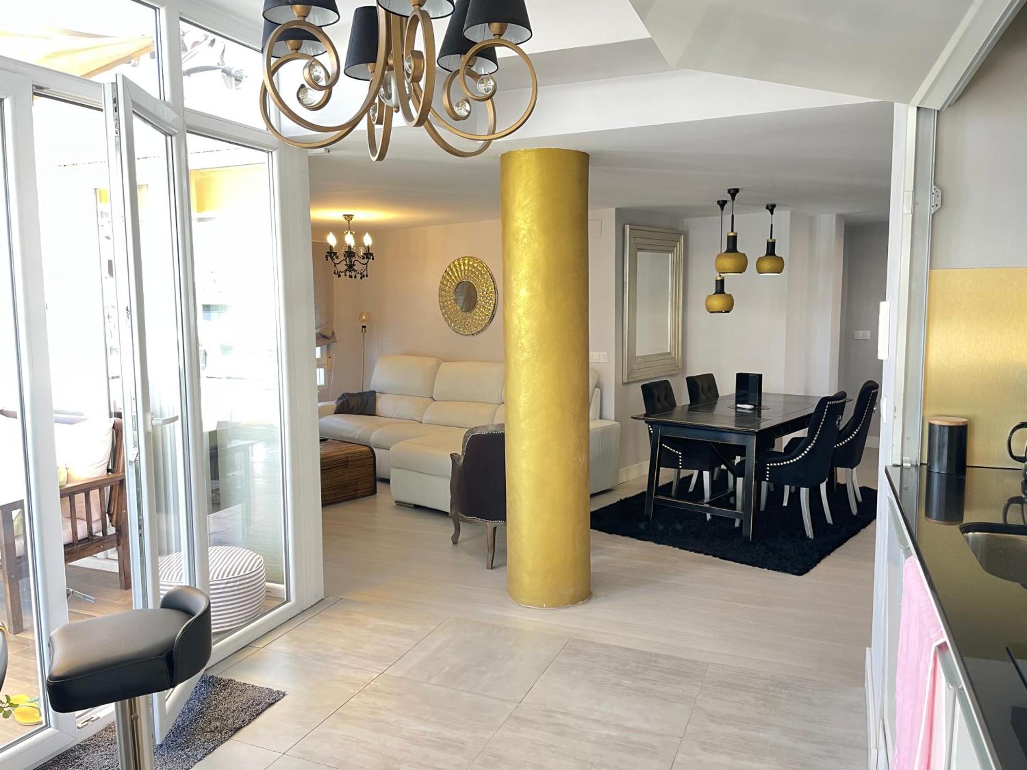 Căn hộ Penthouse Luxury *