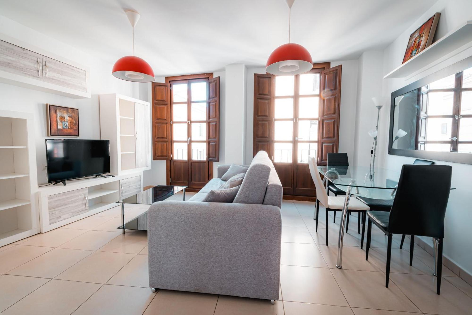 Apartamento Turistico En El Centro Historico Qh Elvira *