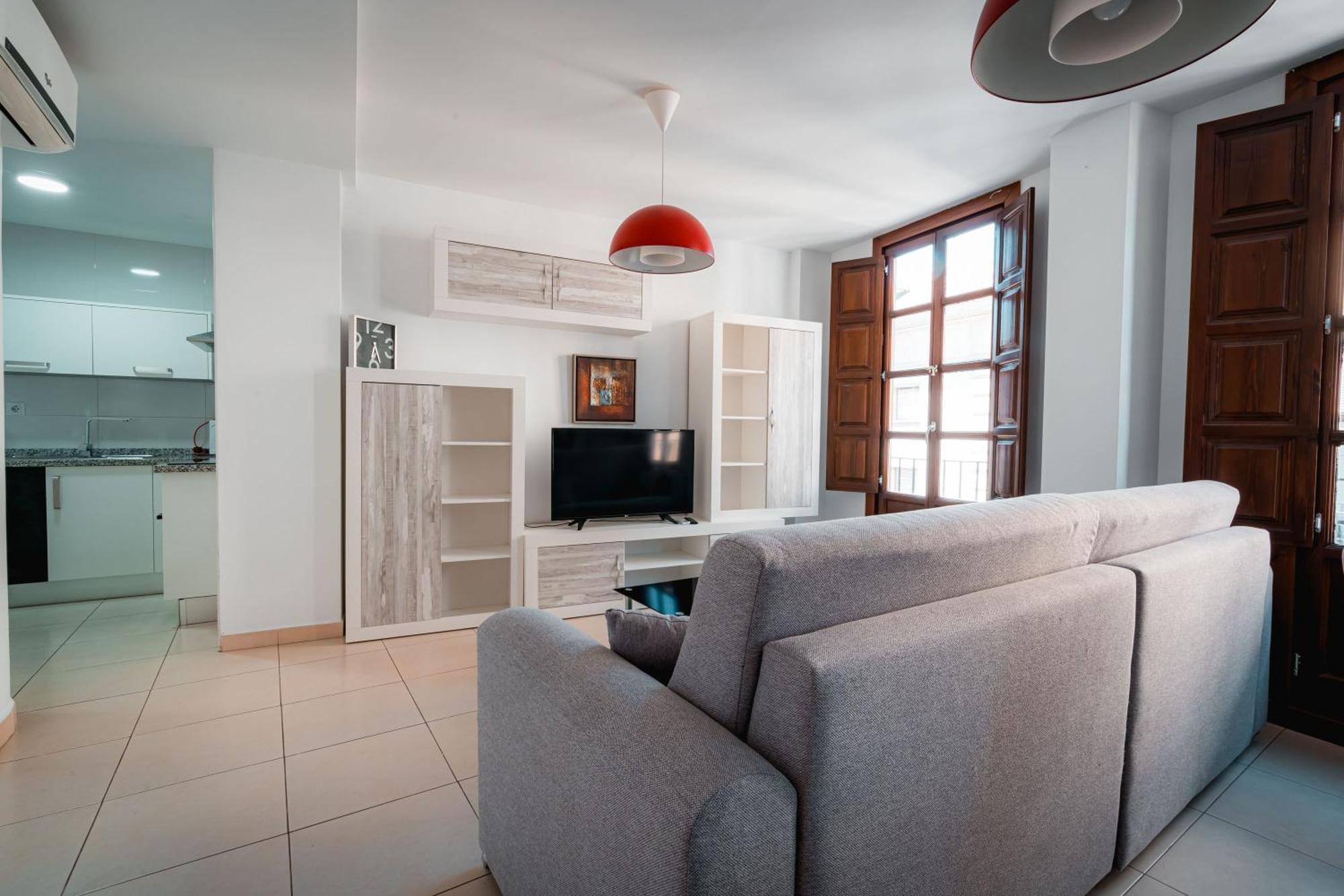 Apartamento Turistico En El Centro Historico Qh Elvira *