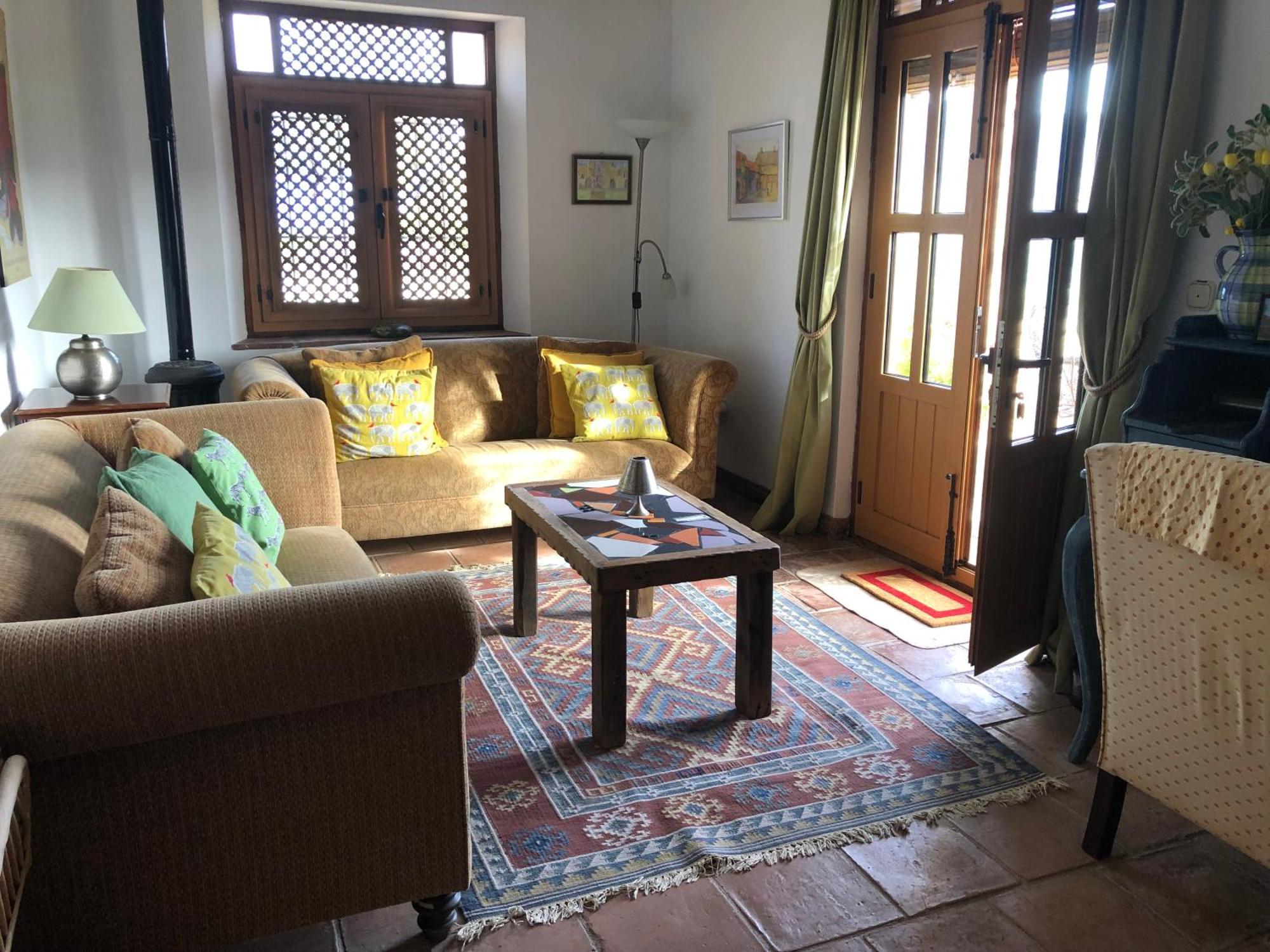 Villa Traditional Farmhouse; Large Pool,gardens & Views.