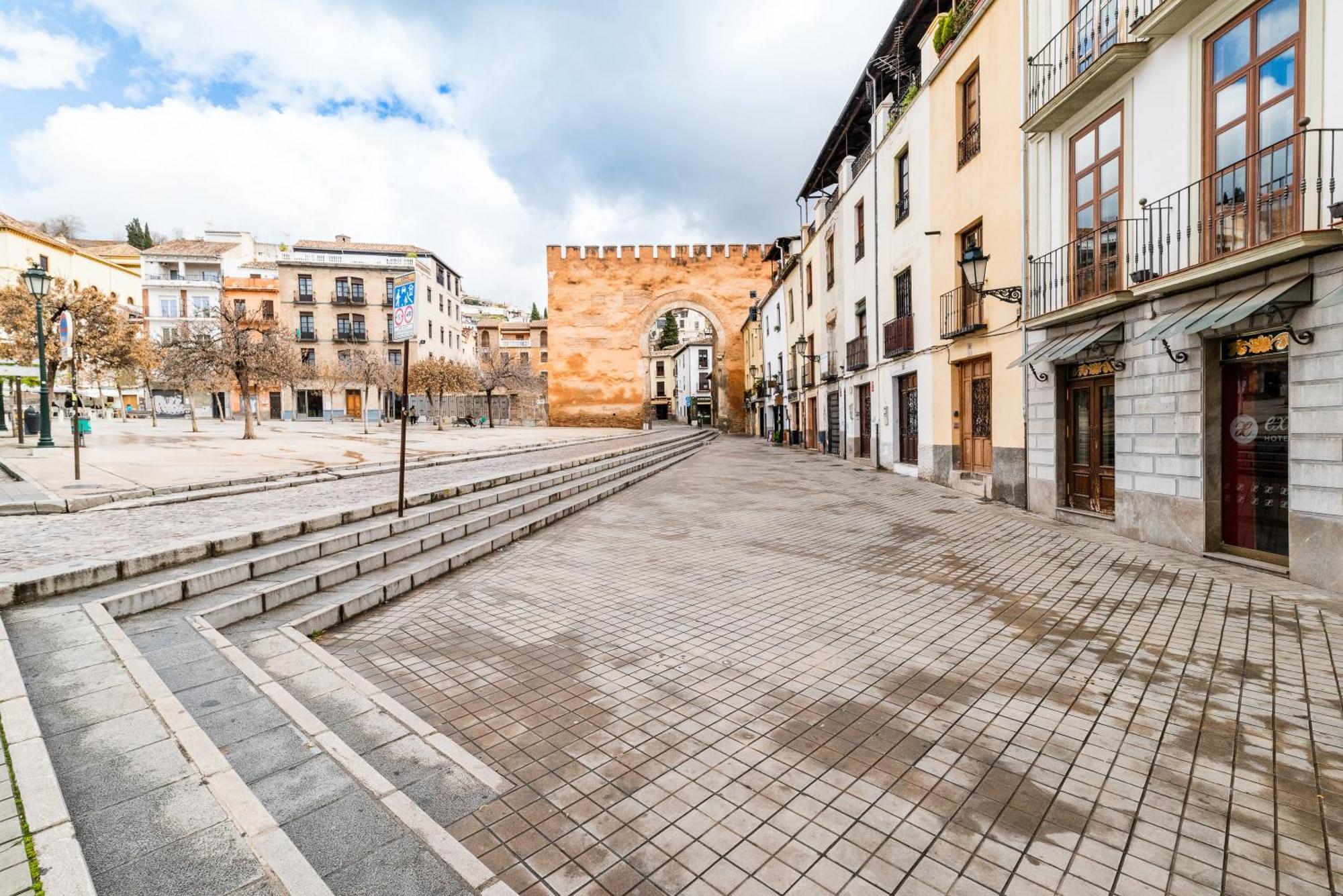 Wekey Homes Granada, Elvira Centro Apartment *