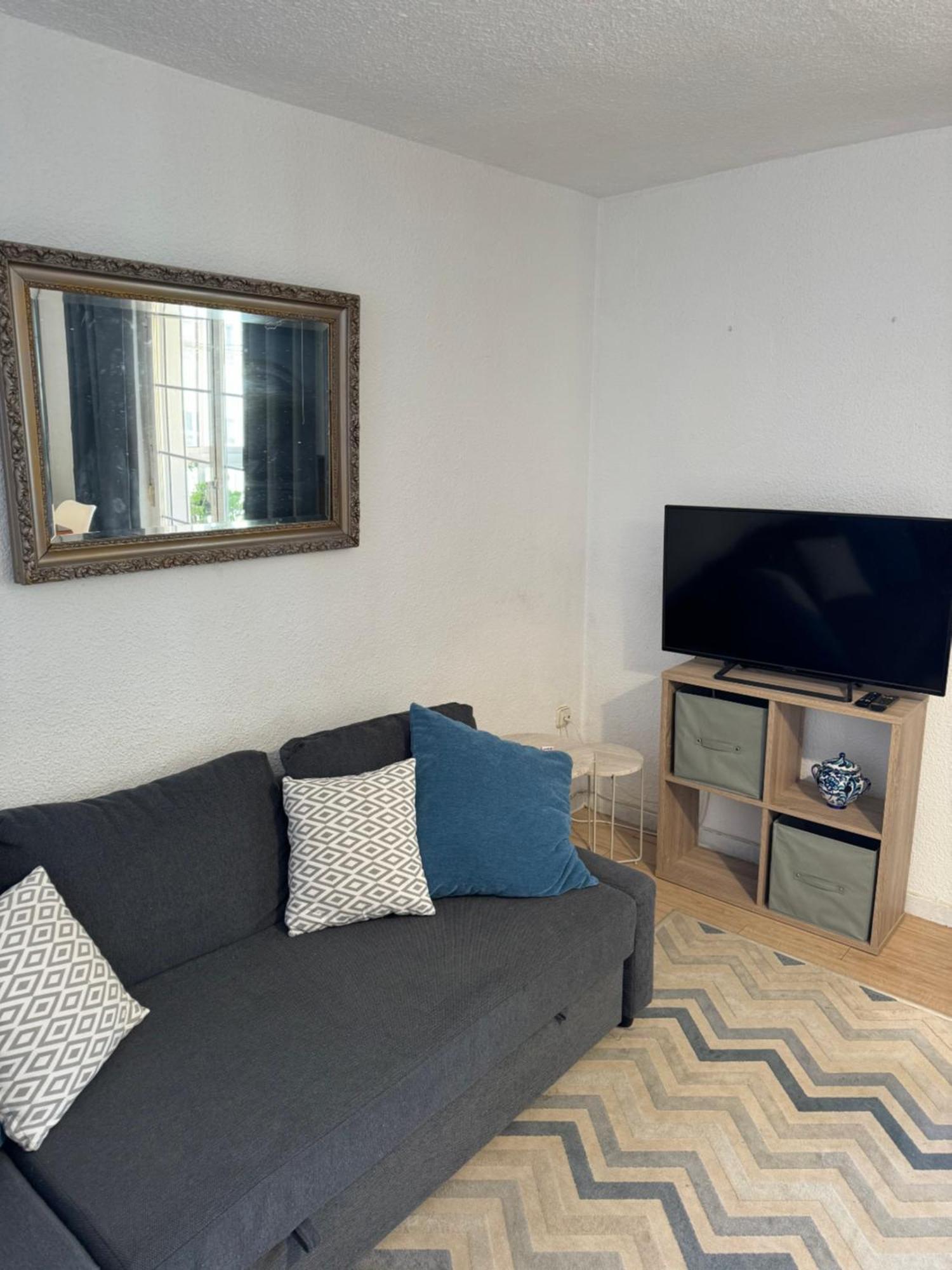 Home4u Apartamento Picasso Cerca De Todo * Granada