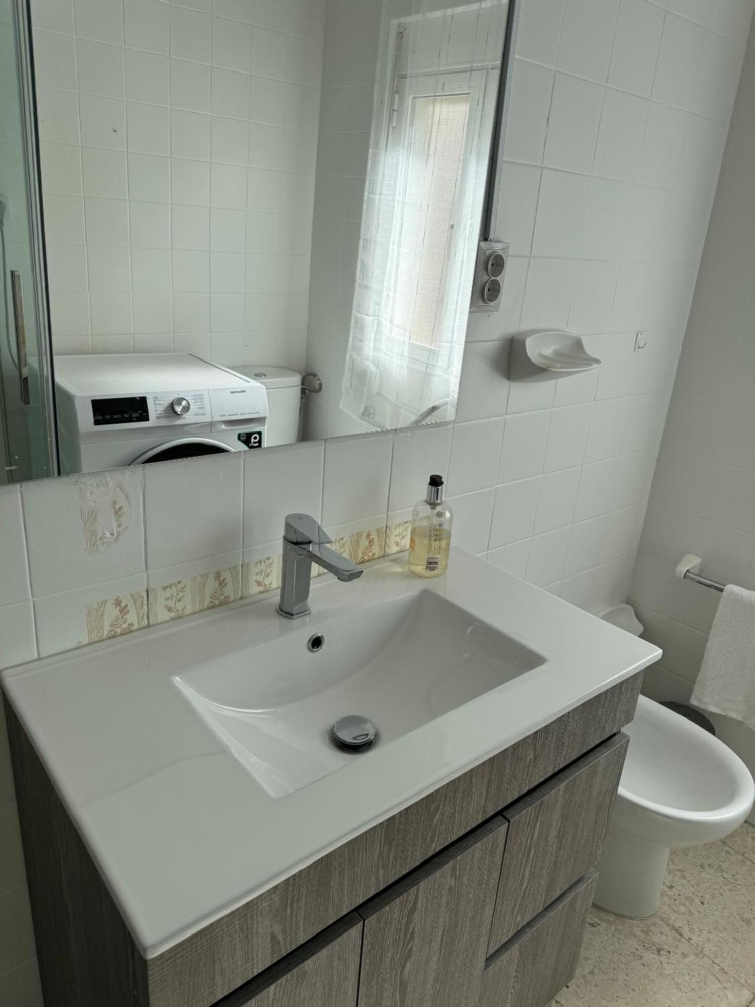 Apartamento Home4u Apartamento Picasso Cerca De Todo *
