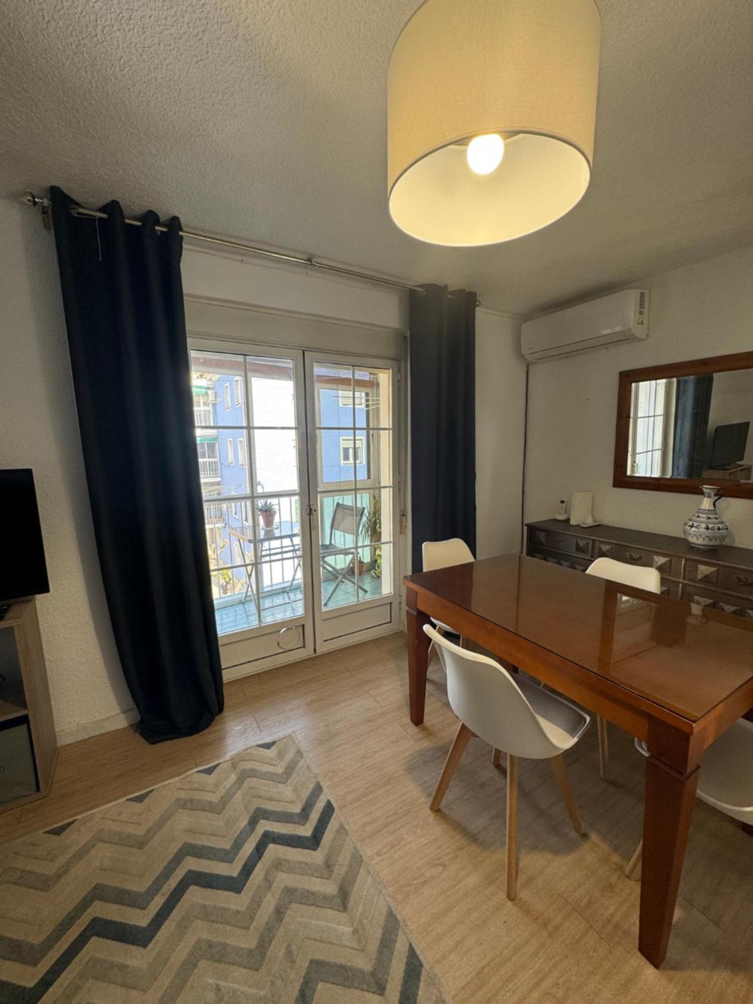 Home4u Apartamento Picasso Cerca De Todo Apartamento *
