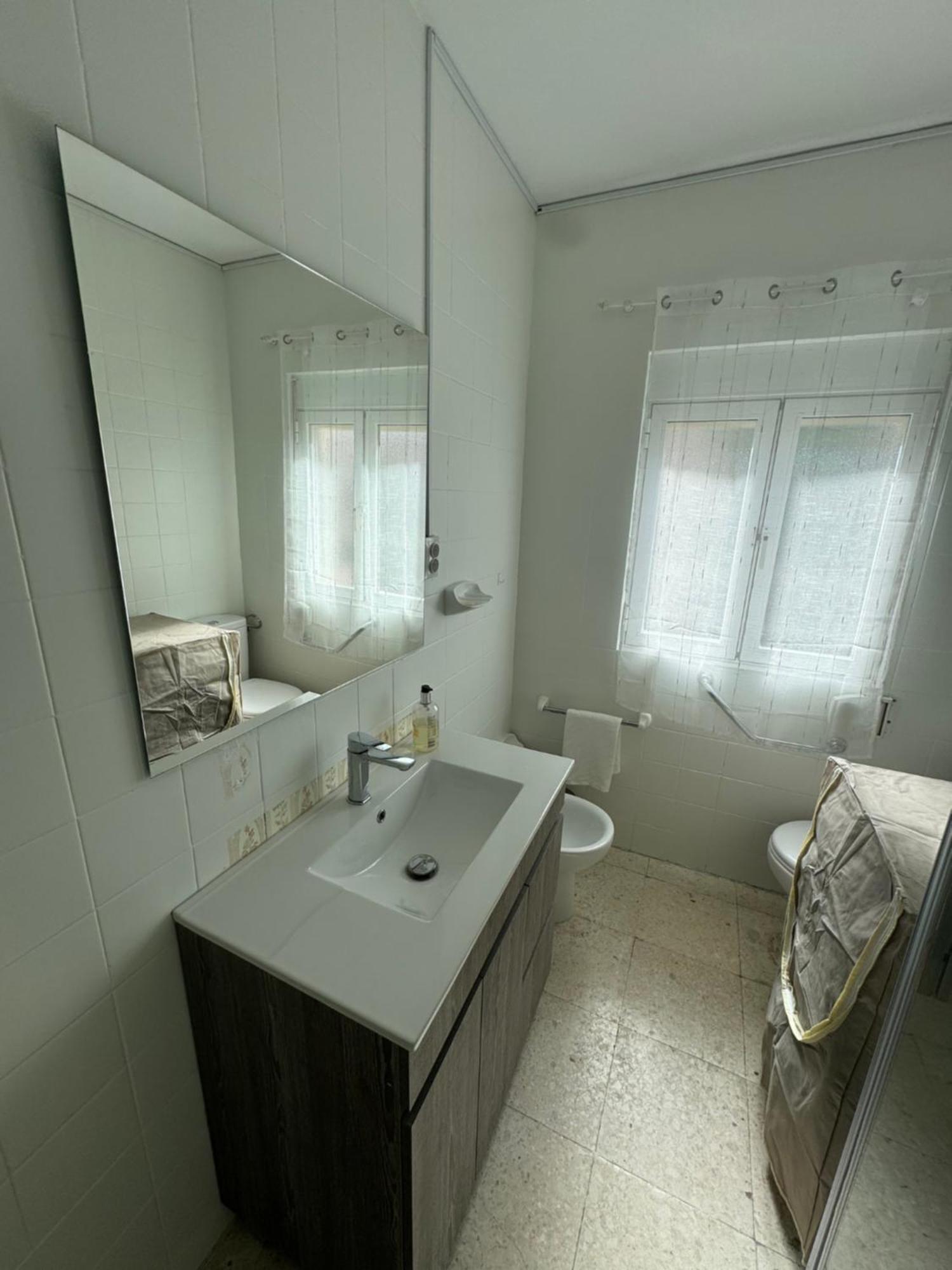Home4u Apartamento Picasso Cerca De Todo *