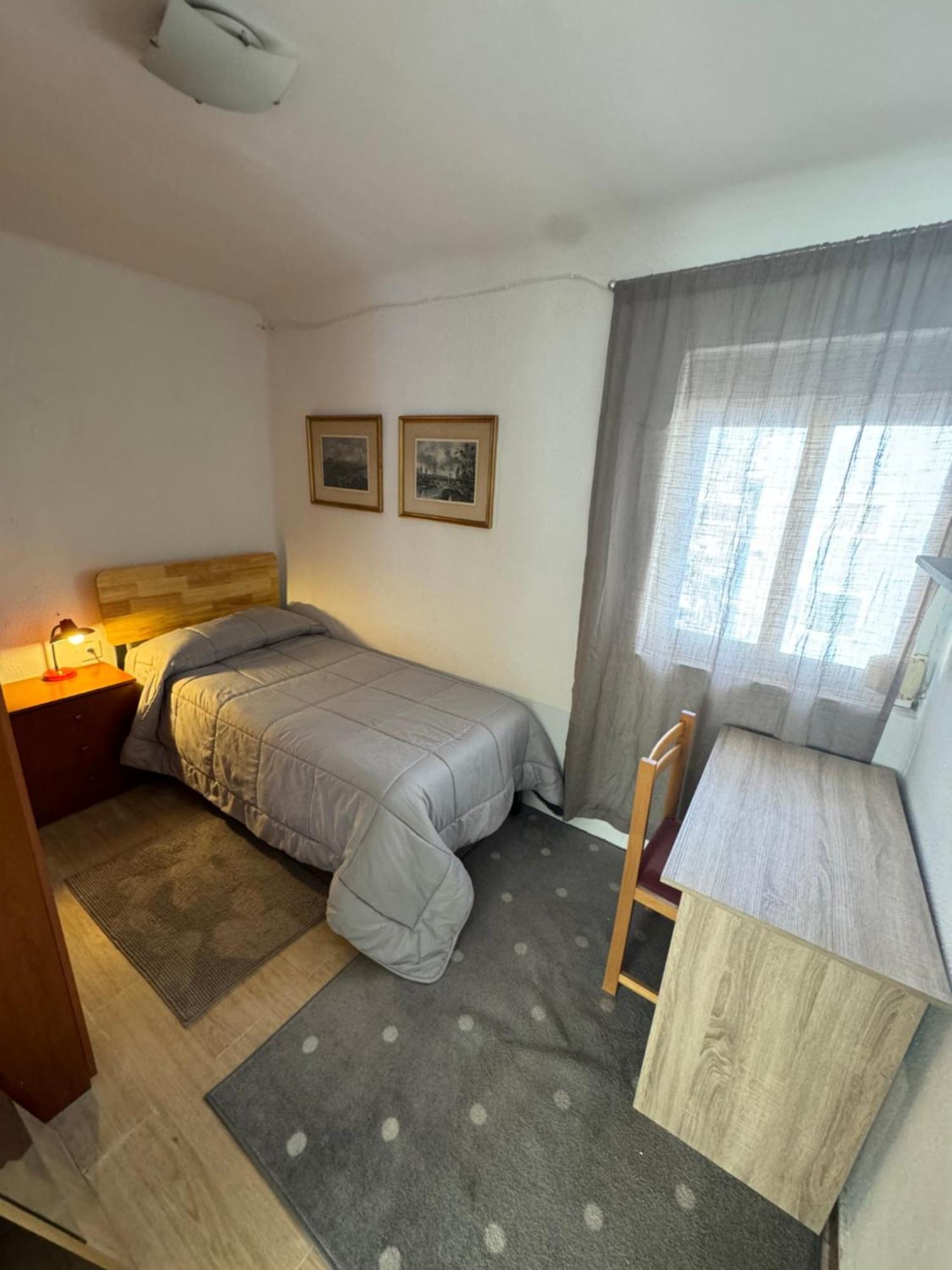 Apartamento Home4u Apartamento Picasso Cerca De Todo Granada