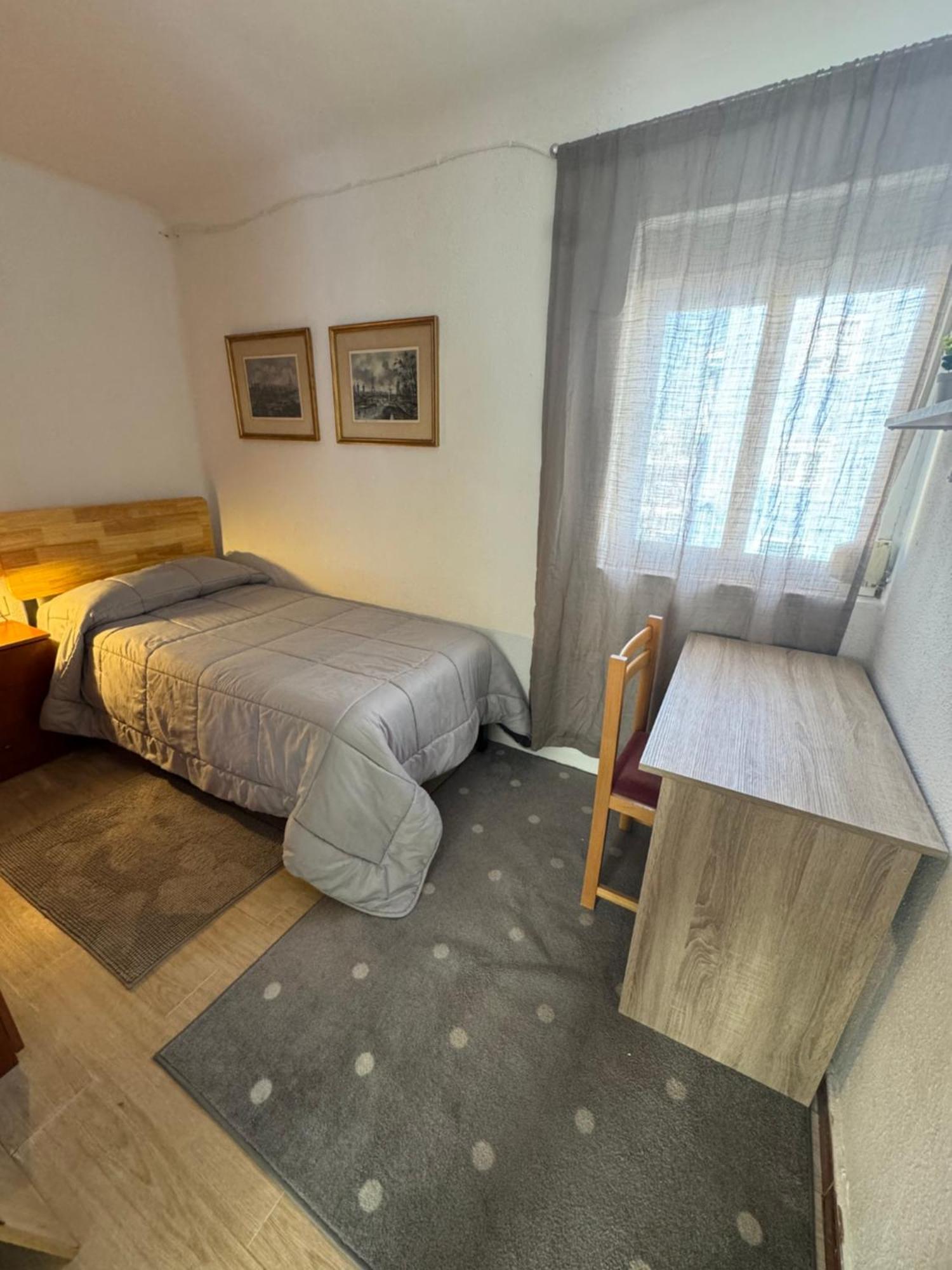 Home4u Apartamento Picasso Cerca De Todo