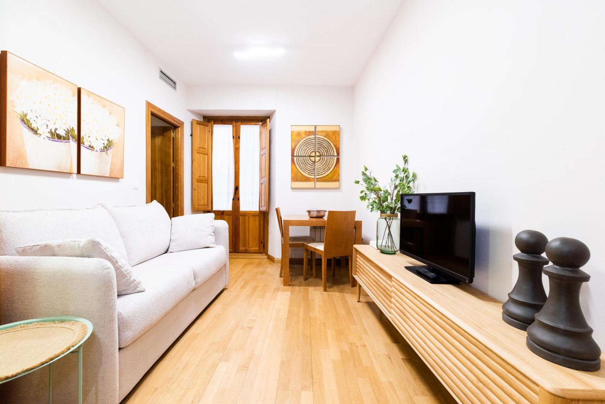 Apartment Precioso Piso En Pleno Centro De Junto A Iglesia De San Matias *