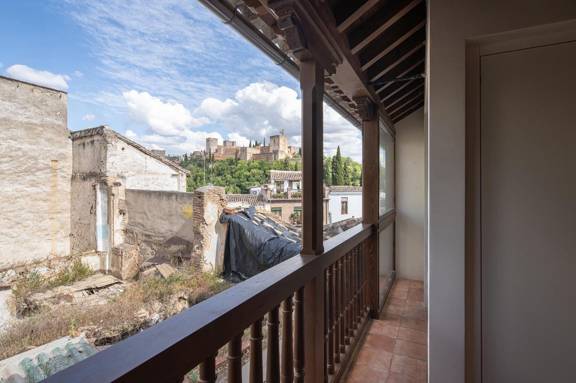 Calm Babole * Granada
