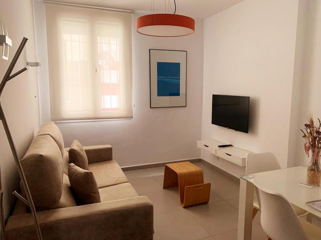 Apartamentos Caballerizas Granada Con Parking Gratuito En Pleno Centro Apartment