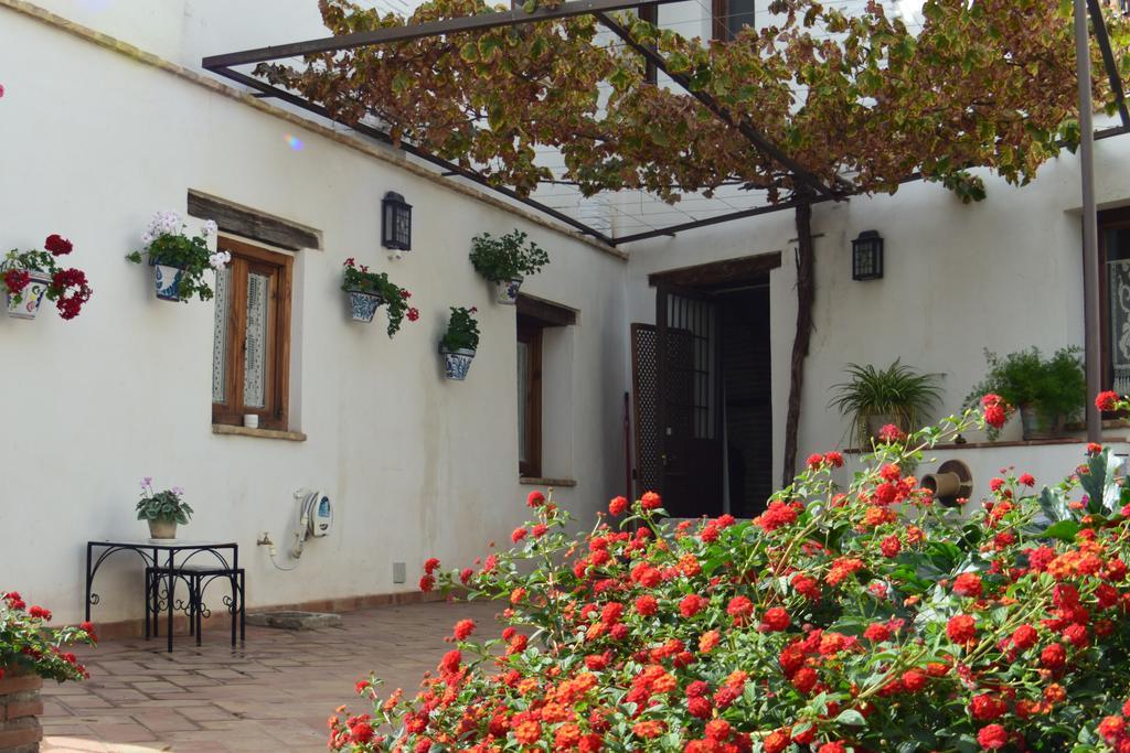 Carmen De Ramilla, Encantadora Con Piscina Soleada Granada