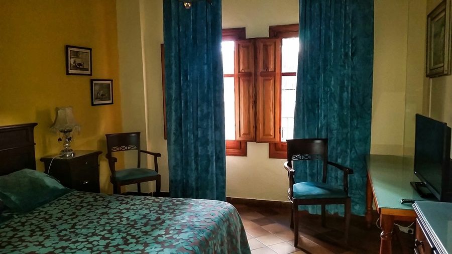 Almona Hotel