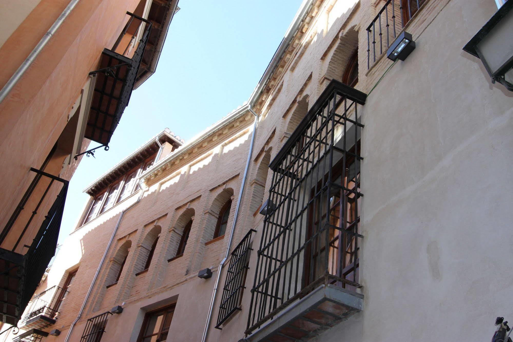 Hotel Mercader De Sedas 3*