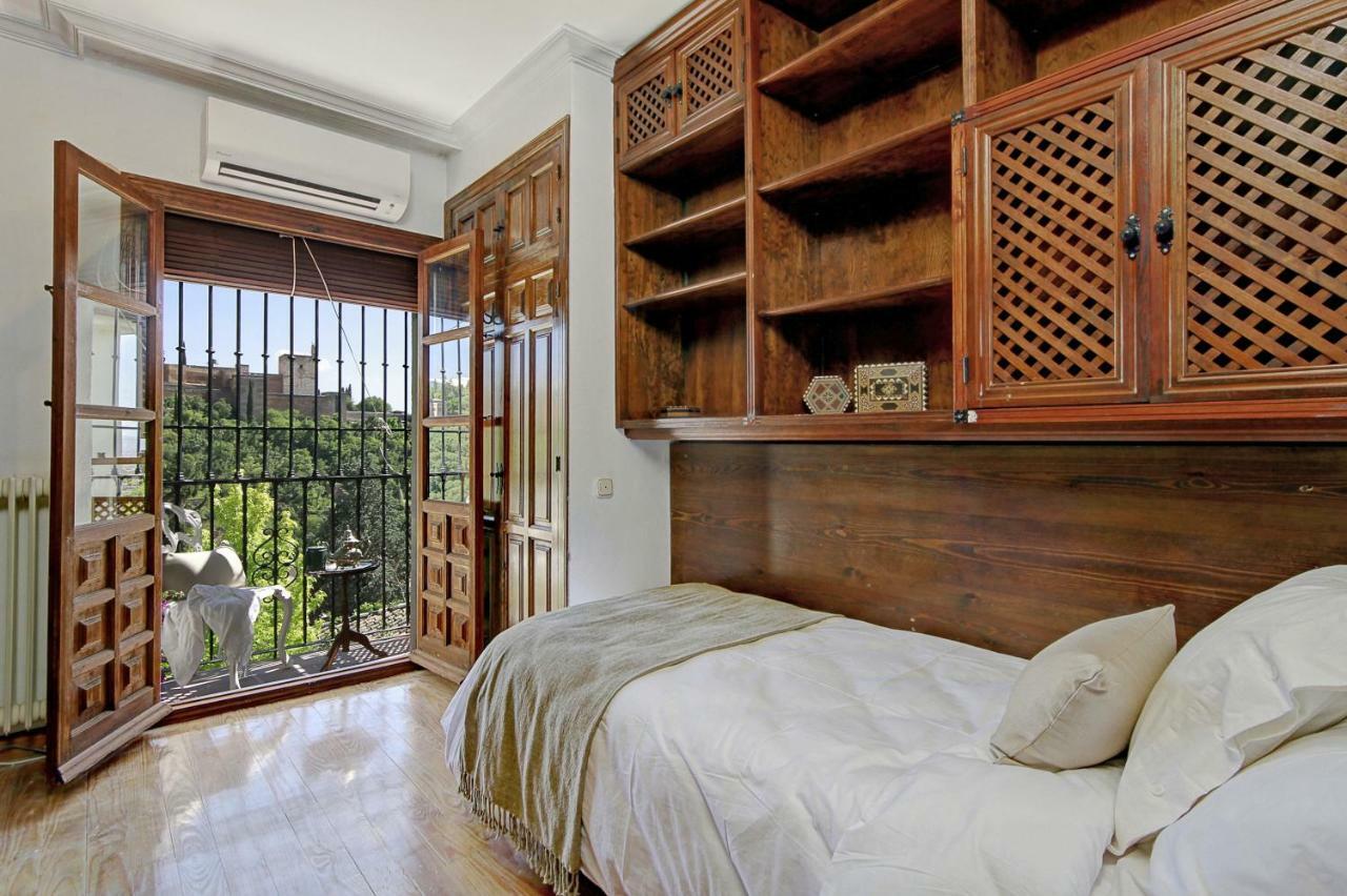 2.5 Million Villa. Magical Sunset. Super Close To Everything. 5br, 4ba, Pool, A/c+heating Apartment *