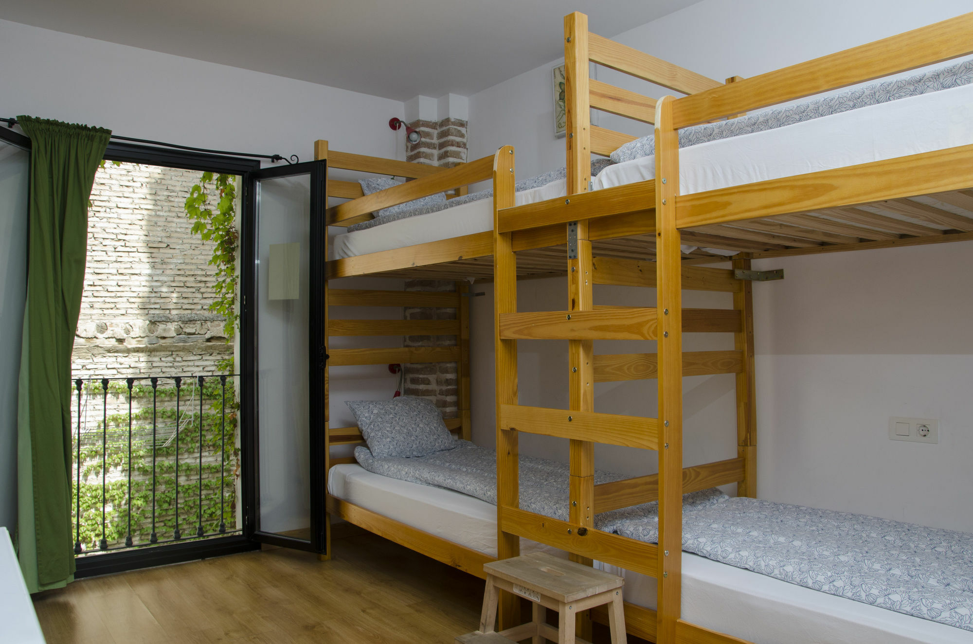 Hostal El Granado Granada
