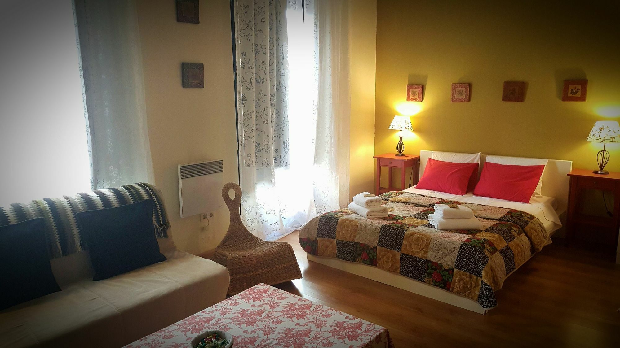 Hostal El Granado *
